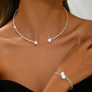 Gargantilha Aberta com Corações de Diamante para Clavícula